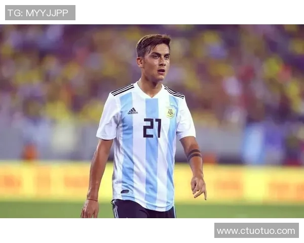 新一代足球球星颜值榜：颜值与实力并存的魅力人物分析