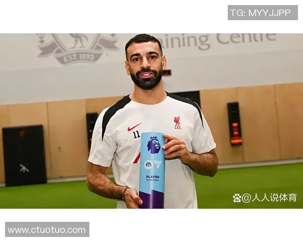 纵观足球历史历届球星巅峰对决与经典赛事全景回顾